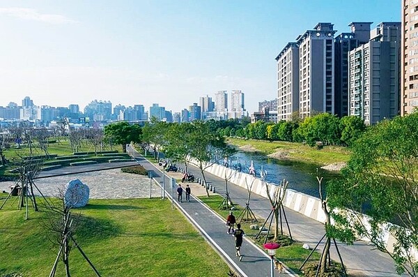 年增近五成!桃園「3區」房市買氣猛 利多不減 小檜溪重劃區、捷運綠線「桃園站」周邊,具備機能、交通便利性,購屋族不妨現在多看看、提前做佈局。圖/永慶不動產