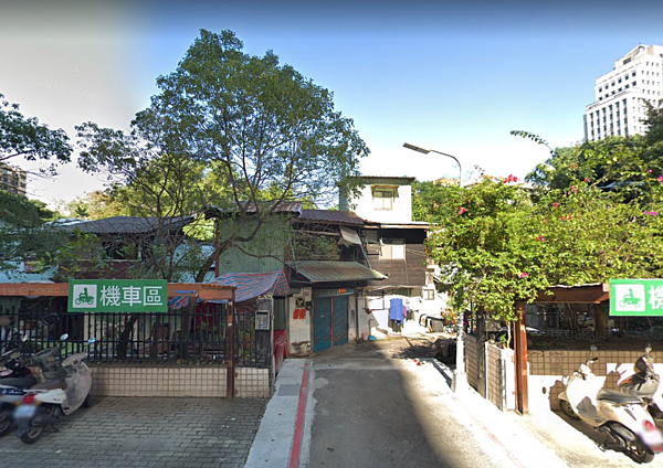東門國小旁 圖/google maps