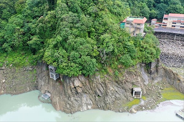 石門水庫分層取水工三層取水口利用今年枯水期低水位,全部完工,同時完成防汛整備。圖/北區水資源局提供