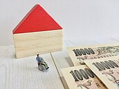 現代父母成「養老防兒」！律師點出慘況：苦一生最終賣房苟活