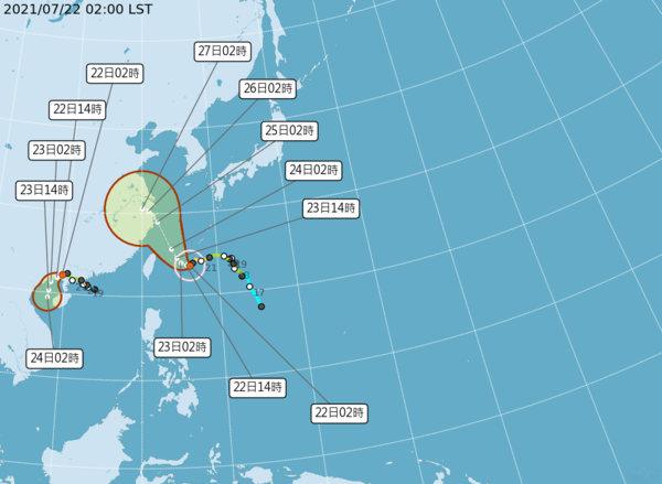 中央氣象局說，中度颱風烟花中心位置在台北的東南東方約500公里海面上，以每小時4公里速度，向西轉西北西緩慢進行，七級風暴風半徑200公里，十級風暴風半徑70公里。暴風圈正逐漸朝台灣東半部海面接近，對台灣東北部海面及東南部海面構成威脅。圖／取自中央氣象局網站