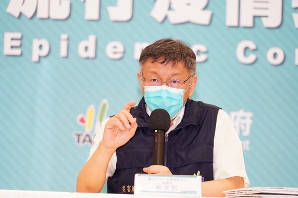 台北市長柯文哲表示，群聚吃飯一定是最後才開放。圖／北市府提供
