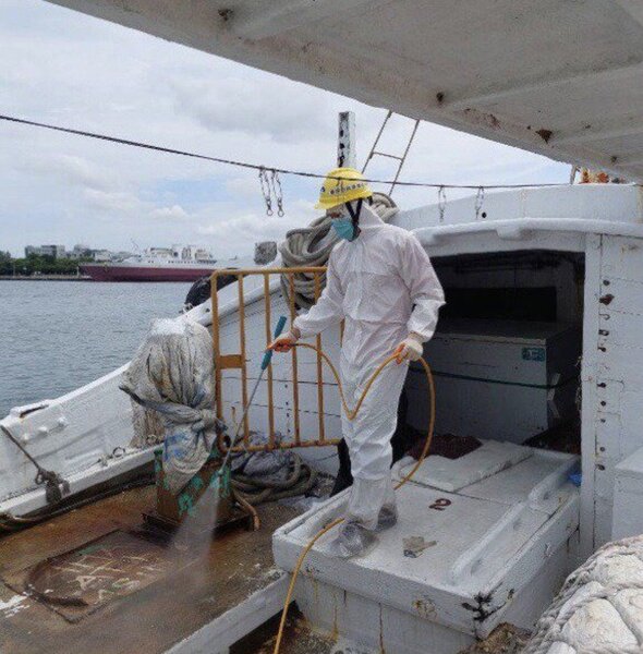 屏東籍祥安號漁船涉嫌7月19日被查獲走私外籍移工。圖／聯合報資料照片
