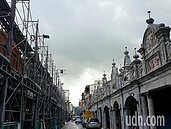 大溪老街整修施工惹民怨　議員會勘要求改善反被指施壓