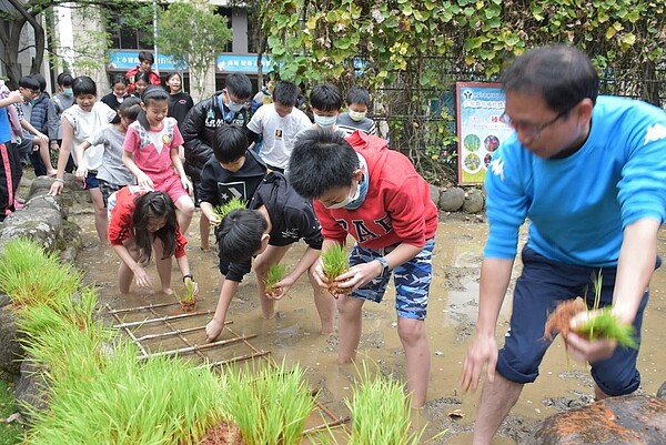 中信國小