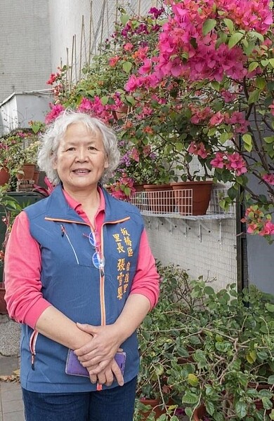 張雪嬰里長深耕自強里許多年頭,早已獲得里民愛戴。圖/取自臉書