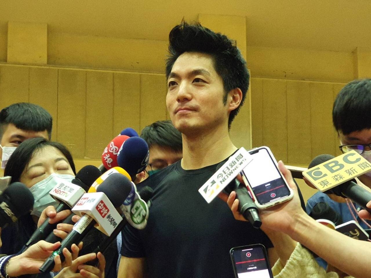 國民黨立委蔣萬安接獲陳情,「確診者康復後不敢上班,只能躲在家裡垂淚」。 圖/聯合報系資料照片