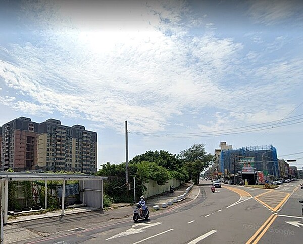 「中雅安居」社宅基地鄰近凌雲公園、竹光國中、竹光運動中心,面積約2722坪,未來將有500多戶。圖/google map