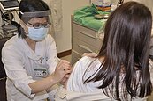 板橋院內感染10例　7人打過疫苗