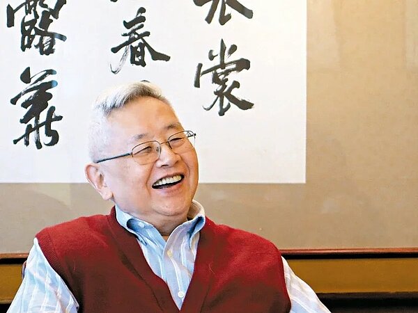 史學泰斗、中央研究院院士余英時8月1日晚間睡夢中辭世,該照攝於2014年。圖/聯合報系資料照片