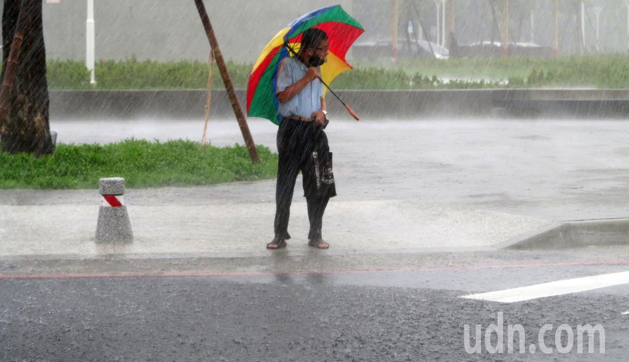 強降雨示意圖。 聯合報系資料照片／記者劉學聖攝影