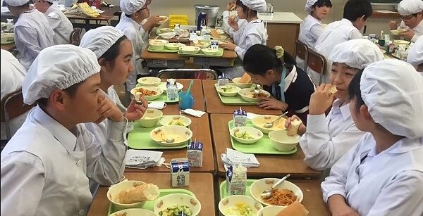 祝勤捷校長認為，參訪最大的收穫就是能擴展小朋友的視界。圖／國立北教大附設實驗國民小學臉書粉專