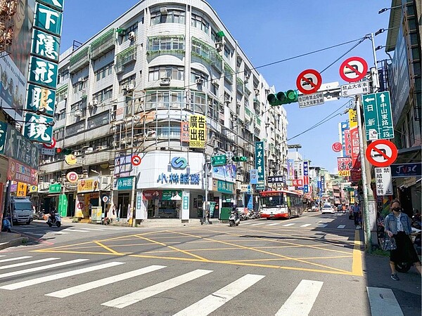 近日有網友在PTT表示,中壢火車站有東南亞外勞開始買房,引發網友熱烈討論。示意圖/台灣房屋提供