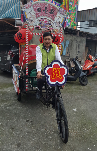 文加里長服務福安里十五餘年，做事認真負責任，深受里民愛戴。圖／取自謝文加FB粉絲專頁
