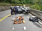 警局前甩尾　山老鼠拒檢撞傷警