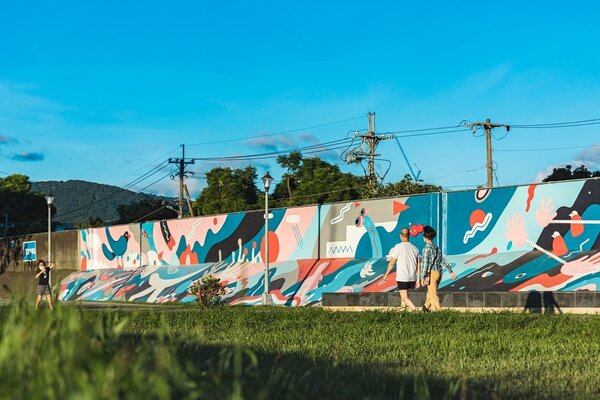 台灣新銳藝術家吳騏操刀的新堤壁完工。圖／台北市政府提供
