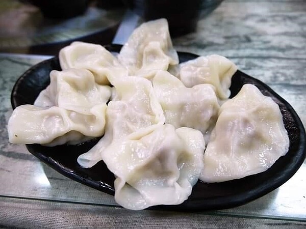 陳建雄勤奮努力。圖/里長提供