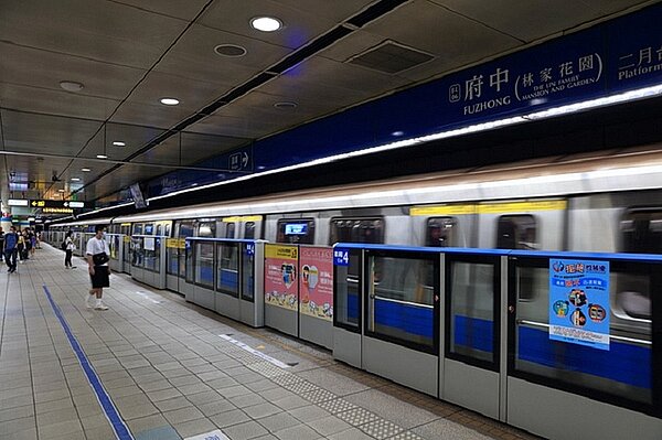 「新美齊画世代」基地就鄰近捷運府中站生活圈，相當便利／新美齊画世代