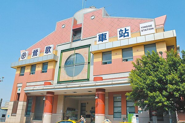 鶯歌火車站未來可能在北鶯公園後方設置新站，新北捷運局規畫利用智駕車串連新舊站和周邊景點，盼解決車站遷址後，舊站周邊沒落問題。圖／新北市觀旅局提供
