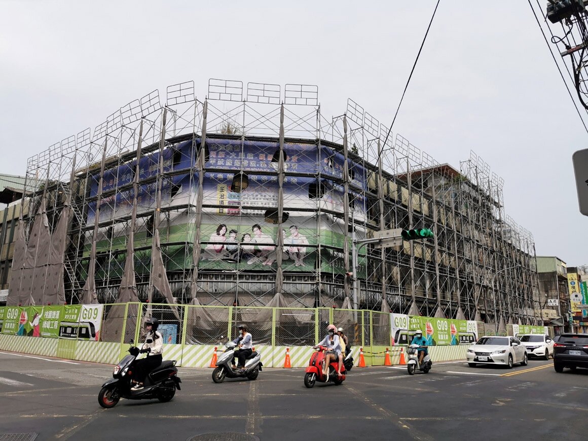 桃園捷運綠線規畫在桃園區中正路進行G09站體工程,但仍有1戶反對徵收。記者曾增勳/攝影