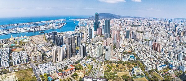 新冠疫情趨緩,時序逐漸步入房巿年底購屋旺季,上巿櫃知名建商包括興富發、大陸建設、華固、遠雄紛紛計畫在年底前推案,總計四大建商推案量近千億。圖/中時電子報