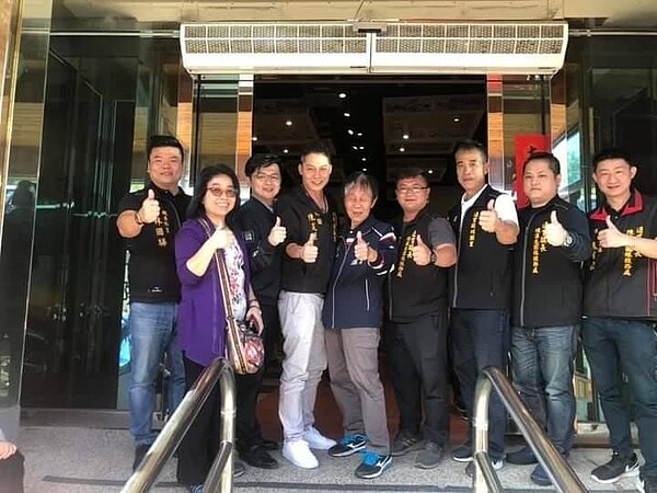 陳明雄啟用資源助老扶幼。圖／里長提供
