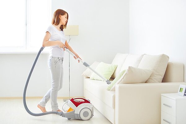 抗菌建材與易清潔的設計,成為現代居家空間的新標準。圖/21世紀不動產提供