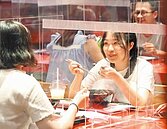 中山大研究：隔板反增新冠氣膠傳播　阿中：沒證據