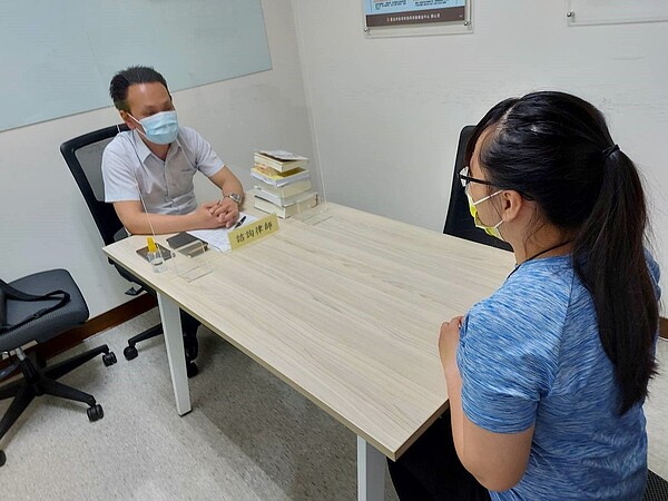 疫情降級!北市勞局現場免費律師諮詢全面恢復。圖/台北市勞動局提供