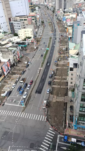 苗栗縣頭份市、竹南鎮人口數先後超越苗栗市,50公尺寬的中央路全縣最寬,連接頭份、竹南,地方蓬勃發展。圖/聯合報資料照片