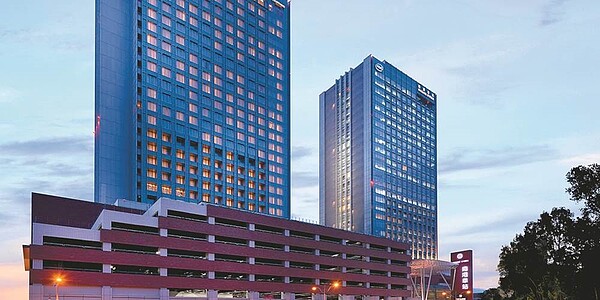 疫情影響住房生意,台北六福萬怡酒店住房10月起不再接客。圖/六福旅遊集團提供