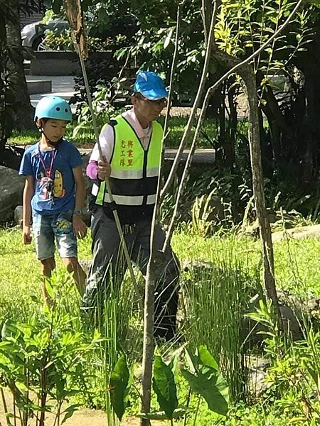 志工的責任，下一代的希望。圖／里長提供
