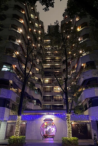 北市第一代「十大名廈」屋齡多已突破30年,卻能憑藉著眾多優勢,在新豪宅不斷推陳出新下,仍佔有一定市場。圖/好房網News記者賴心怡攝影