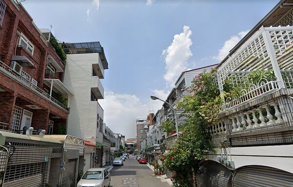 台南有投資客佯裝自住客？賣房想「凹」房地合一稅低稅率，但被財政部國稅局認定不符合非自願出售房地產的情況。圖/google map