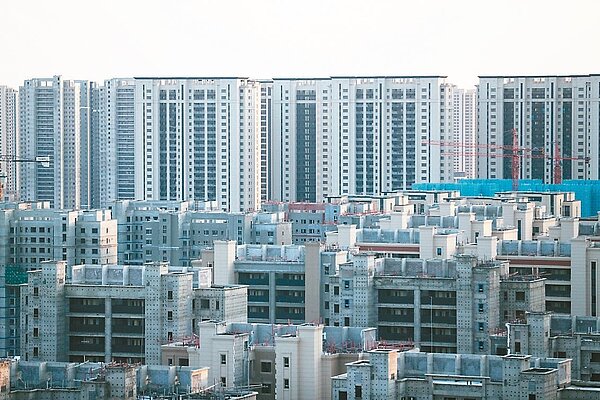 「北上廣深」等四個一線城市房價率先反彈上漲,北京月漲1%最多。(中新社)