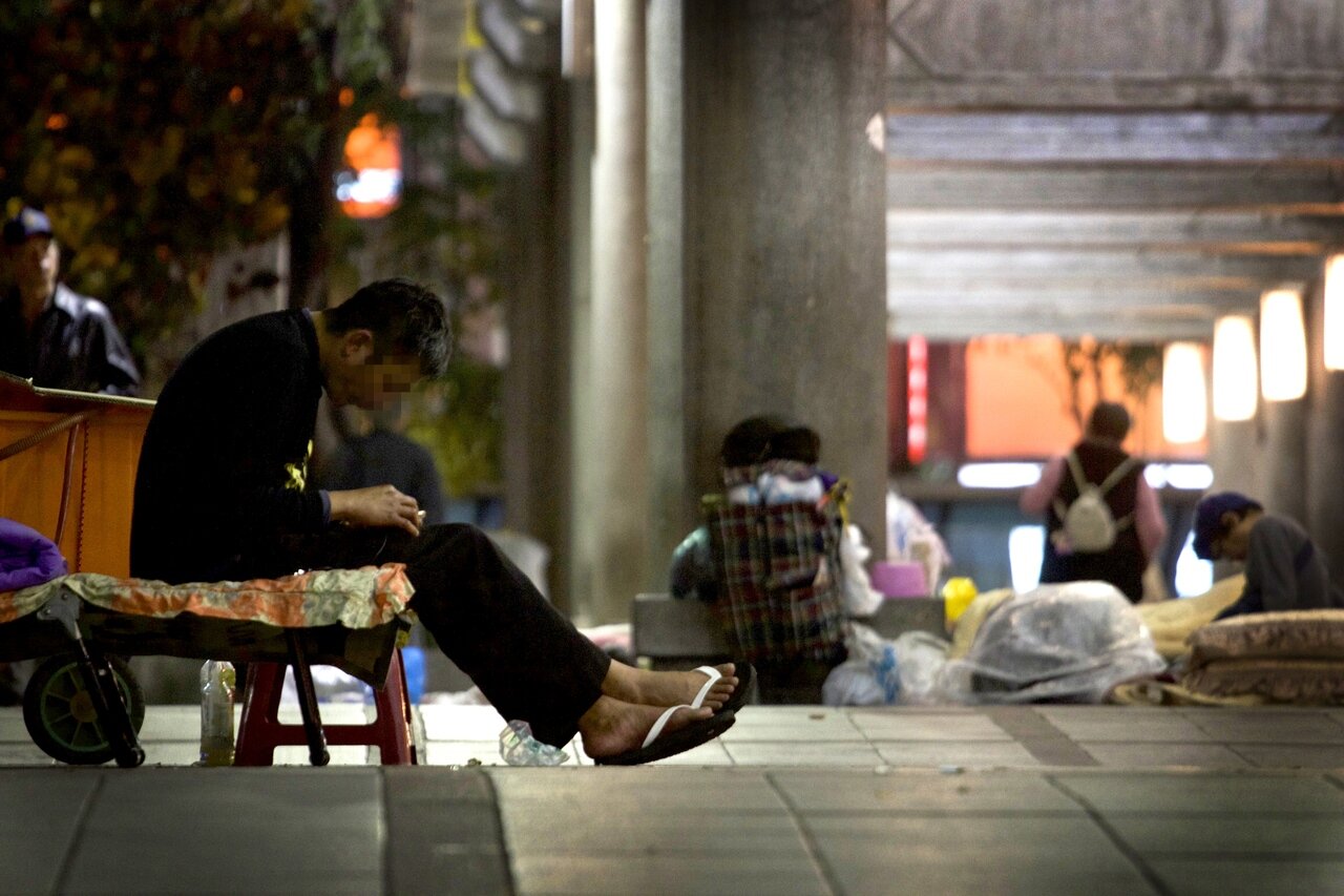 寒流低溫來襲,北市社會局提醒,長輩及弱勢家戶注意保暖,12區的社會福利中心及老人服務中心皆全員戒備。圖/聯合報系資料照