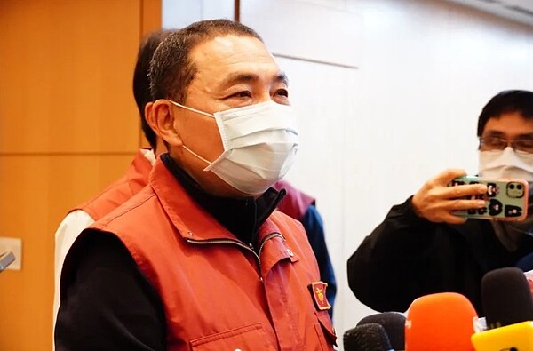 新北市長侯友宜說,兩年多前就跟交通部有定案,讓汐東線先行,也已經要求捷運局把資料送到交通部審查,盼今年就能核定。圖/聯合報