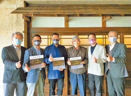 大台中不動產開發公會建議台中市府體恤建築業經營困境，針對建築業囤房稅寬限期放寬至5年。（盧金足攝）