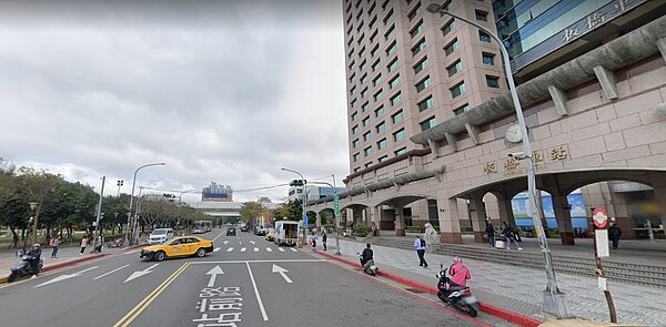連8間賠售出場！新板特區「這豪宅」轉手虧1400萬「算少的了」
