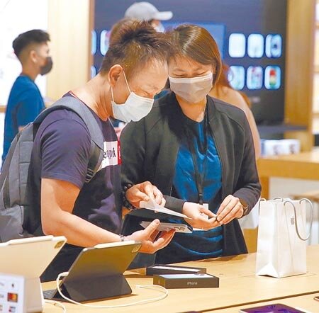 
電信三雄合併效應正式發酵，低價吃到飽提前退場。此為示意圖。（本報資料照片）
