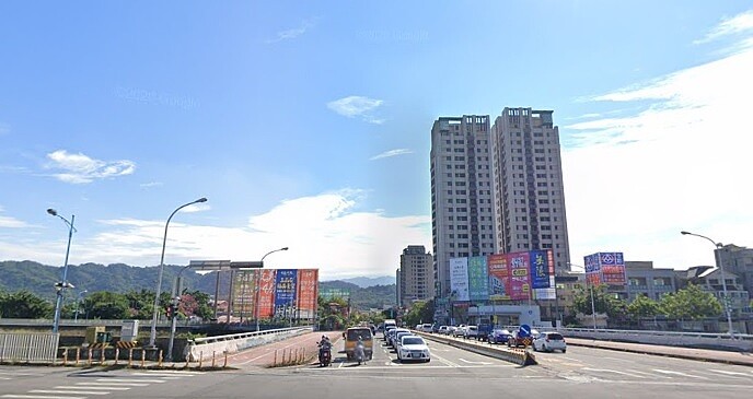 台中北屯好市多的機捷G0特區房市引發討論。圖/截自Google Maps