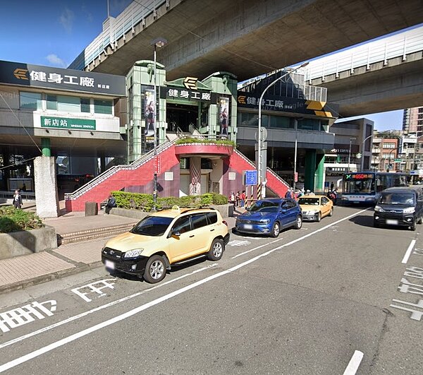 新店「碧潭有約」實價進逼8字頭！周邊房價落在「這行情」