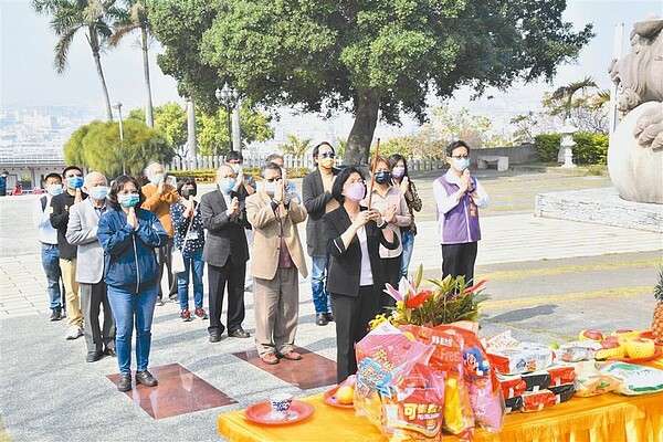 彰化縣文化局3日上午在八卦山辦理「彰化縣歷史建築彰化八卦山大佛修復工程開工祭典」。（彰化縣政府提供／吳敏菁彰化傳真）