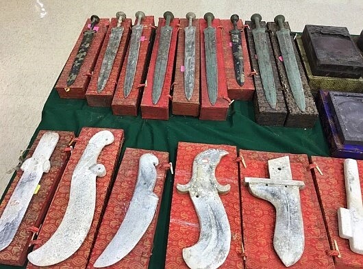 新北市汐止發生竊案,屋主收藏近百件的青銅器、骨董刀等骨董遭竊,警方六小時內將遭竊物全數追回。圖/聯合報