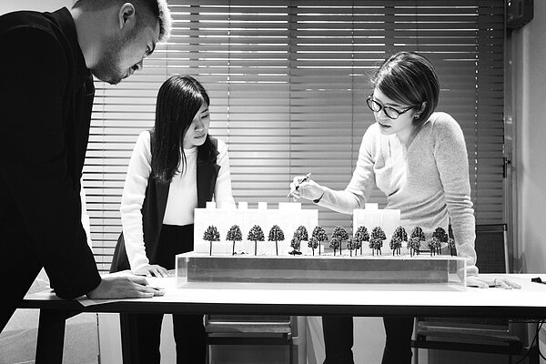 璽泰建設每一次推案,都融合環境地貌與綠意共生理念,為居住者量身訂製品味宅空間。