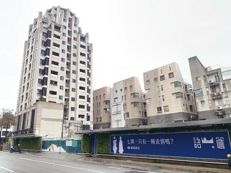 七期南側的新宜居建築「語山簷」,基地擁有三面採光優勢,且戶戶設有生活陽台。圖∕曾麗芳