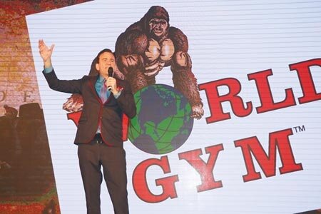 World Gym台灣區總裁柯約翰,預估公司今年底營運,可望回復疫情前的水準。圖∕劉朱松