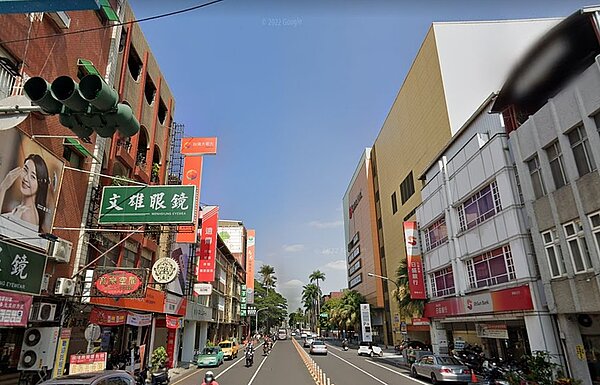 近五年屏東不僅房價漲幅嚴重，買房坪數也在縮水當中，民眾購屋負擔大並越住越小。圖/google map