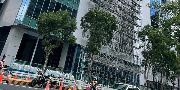 建築結構安全或危險不分區域,但「蛋黃區」房價高,改建機會相對高,圖為北市正義國宅都更案。圖/中時報資料照片