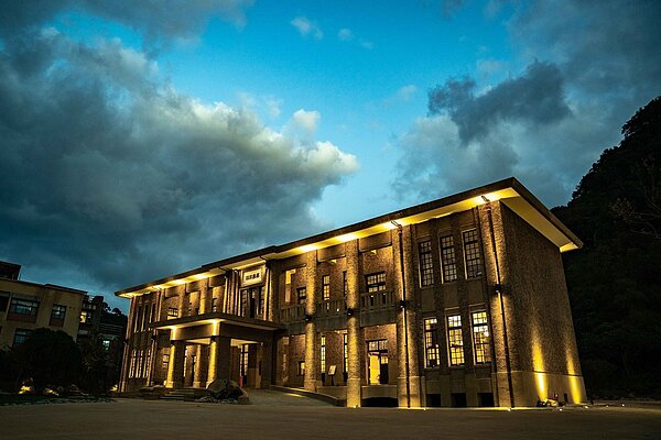 基隆要塞司令部修復完工,典雅五色溝紋磚亮相古色古香。圖/文化局提供